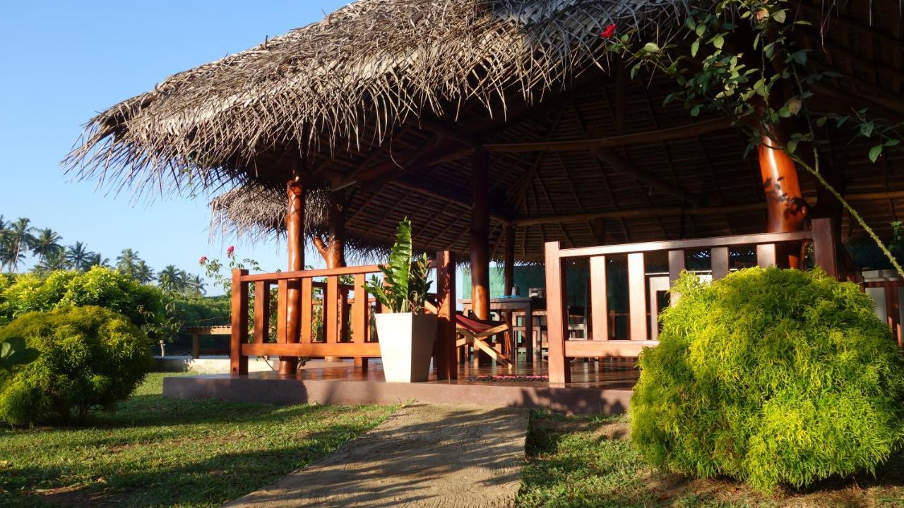 Salt Lake Cabanas & Restaurant 坦加拉 外观 照片